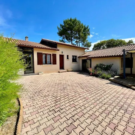 Ferienhaus Holiday House Close To The Ocean In Lacanau-ocean